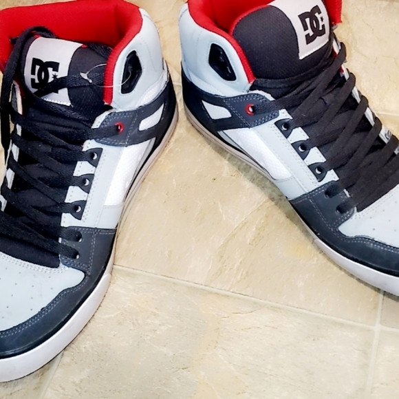 DC shoes size 12 red Grey and dark Grey clours - Picture 2 of 4